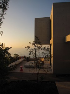 Cantagua House by Daniela Uribe Architects west facade